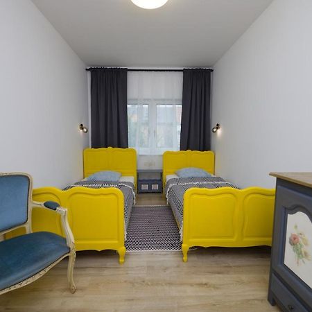 Central Apartment - Folk District Bratislava Exterior photo