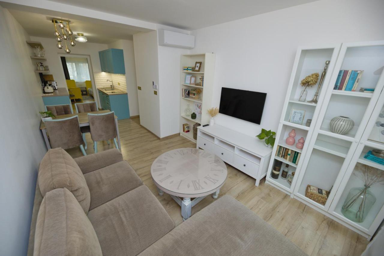 Central Apartment - Folk District Bratislava Exterior photo